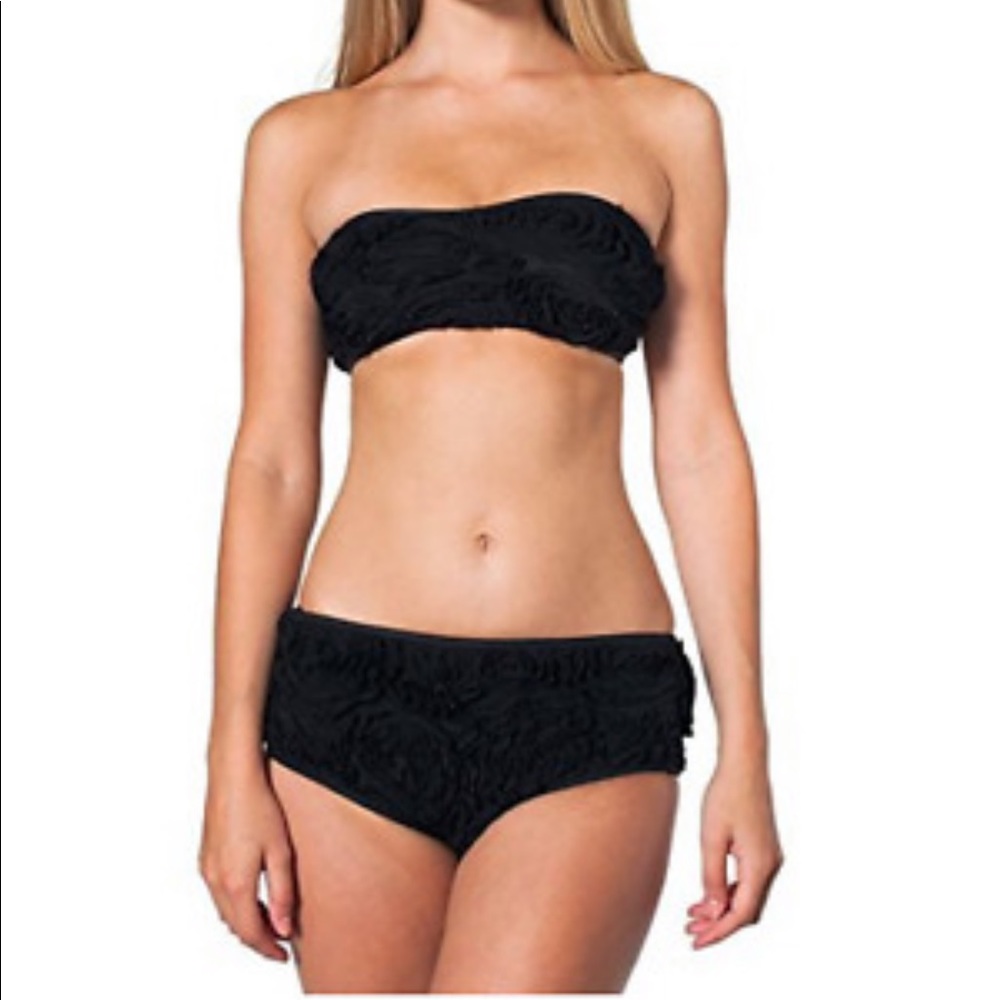 BRAND NEW AMERICAN APPAREL 3D FLOWER SET